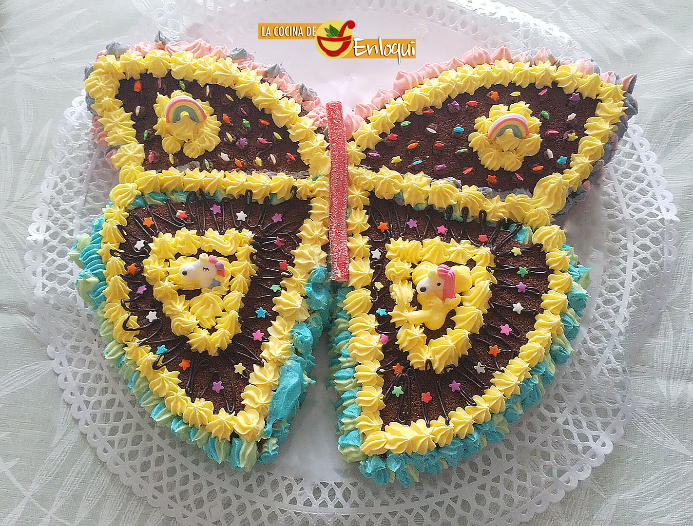Tarta con forma de mariposa